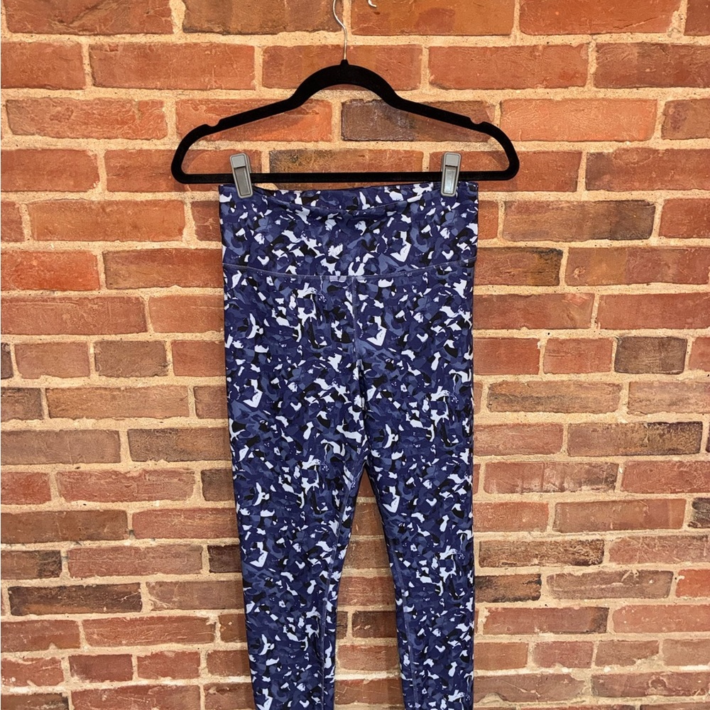 Puma Women’s Blue and White Patterned Leggings‎